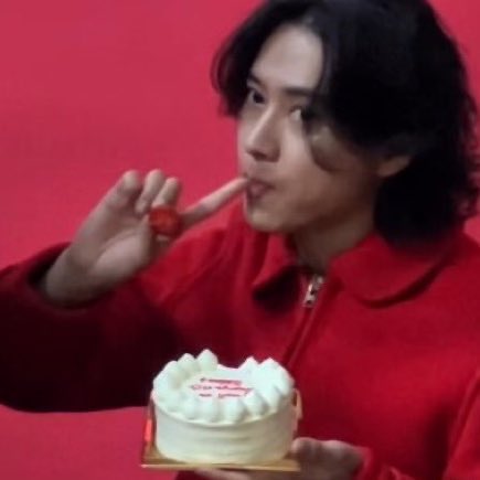 赤色がよく似合うと思うんだっっ