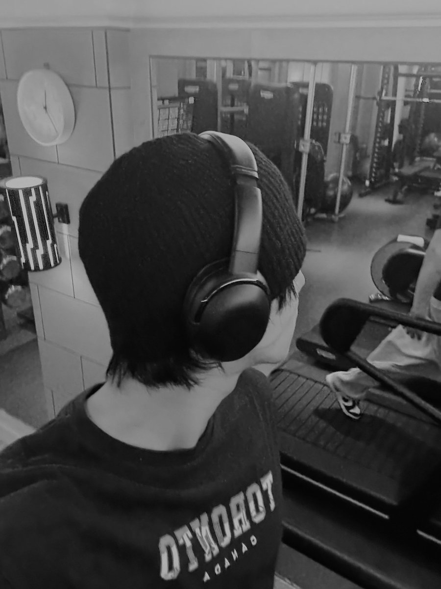 陳 𝐄𝐍𝐑𝐈𝐂𝐊. tweet media