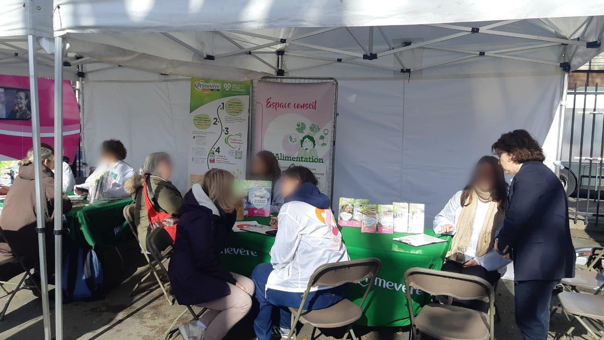 Prefet95's tweet image. 🫀🚐 #Solidarité #SantédesFemmes | Le Bus du Cœur des Femmes fait étape à Argenteuil du 11 au 13 mars pour proposer un dépistage gratuit aux femmes en situation de vulnérabilité. 

🩺 @prefet95 était ce matin présent pour saluer cette initiative de prévention portée par le fonds