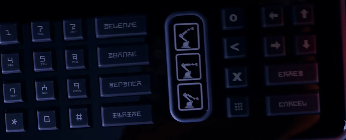 This is so COOOOL. I love seeing all the information pulled up on Voyager's screens. It also seems like theres a Sprite planet orbiting Fishstick's. 🤔🪐

We have ALSO seen this Fortnite Language used by the Seven in Paradise, and the Imagined Order in The End v2. 🔠
#Fortnite