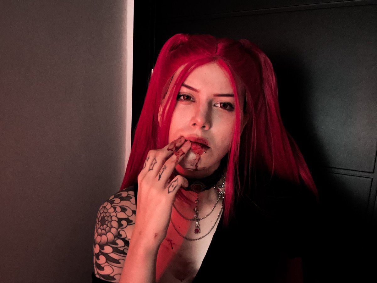 emmeowzer's tweet photo. i drink your blood and i eat your skin ♱

vampire #mira anyone? 
#kpdh #kpopdemonhunters https://t.co/SlmGZg1mjB