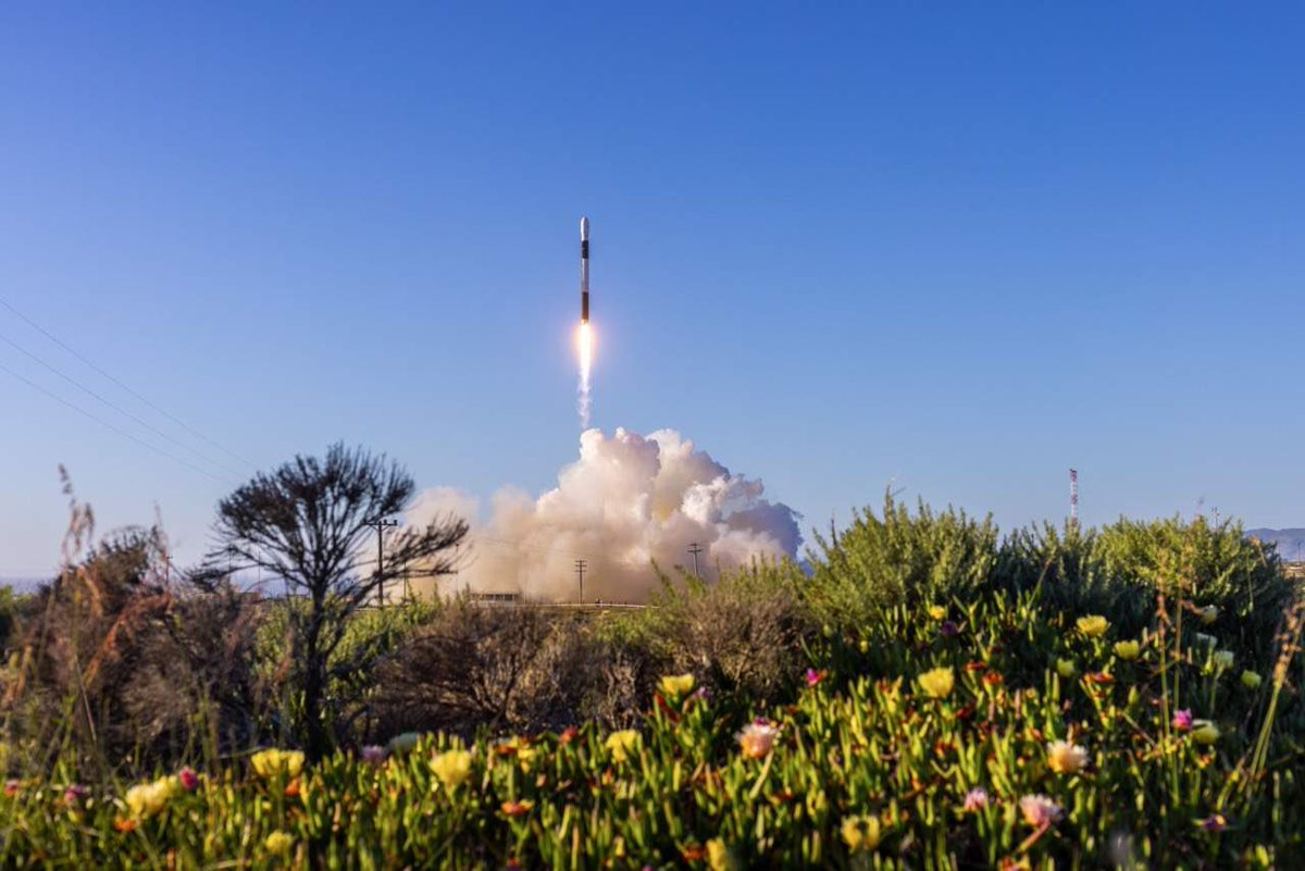 AstrospaceI's tweet photo. L'11 marzo è stato eseguito con successo il settimo #lancio del razzo #Alpha di @FireflySpace. Si tratta di una missione importante, che è servita a testare il razzo dopo diversi incidenti e prima dell'introduzione della nuova versione #BlockII.
https://t.co/B6ipQXPlZ5 https://t.co/AY0NvAu826