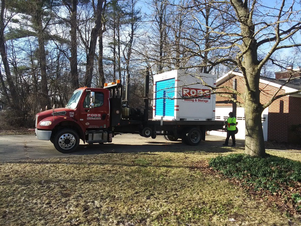 Nancy the Retired Editor tweet media