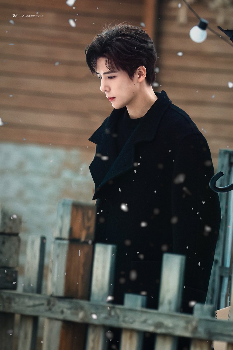 ประธานจี้ .... หล่อจังค้าบบบ💙🕰️

#ILiveInYourTime
#想把你和时间藏起来
#Wanganyu 
#王安宇
#หวังอันอวี่