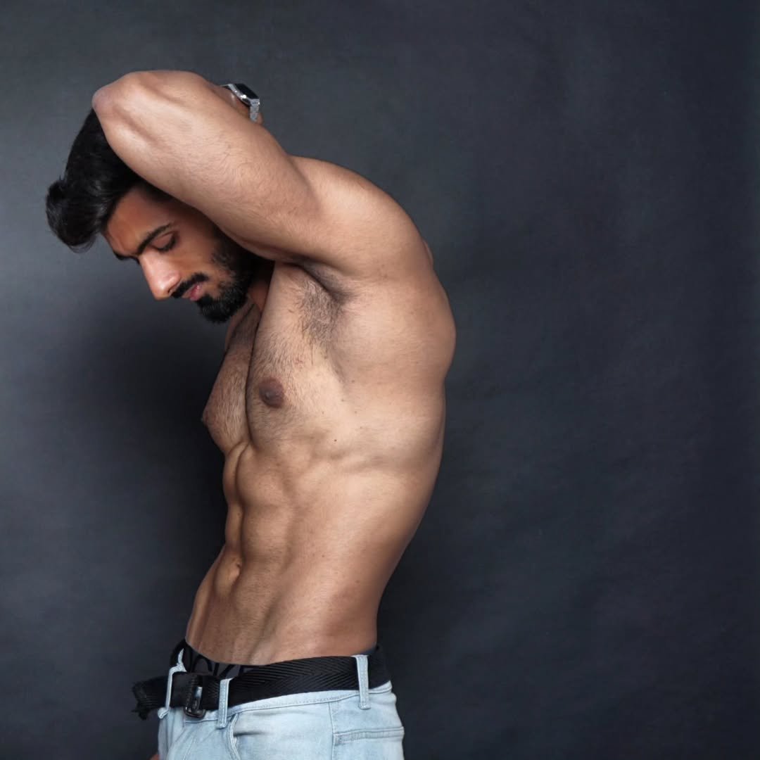 Celebrity Bazaar IYKYK 🌚💀 tweet media