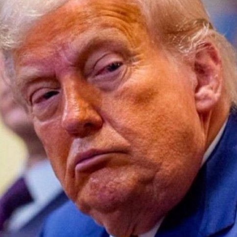 El pedófilo dice que corre de inmediato a quien comete errores, pero por el asesinato de 180 niñas no ha hecho nada.
1. Él cometió el error.
2. No fue error.