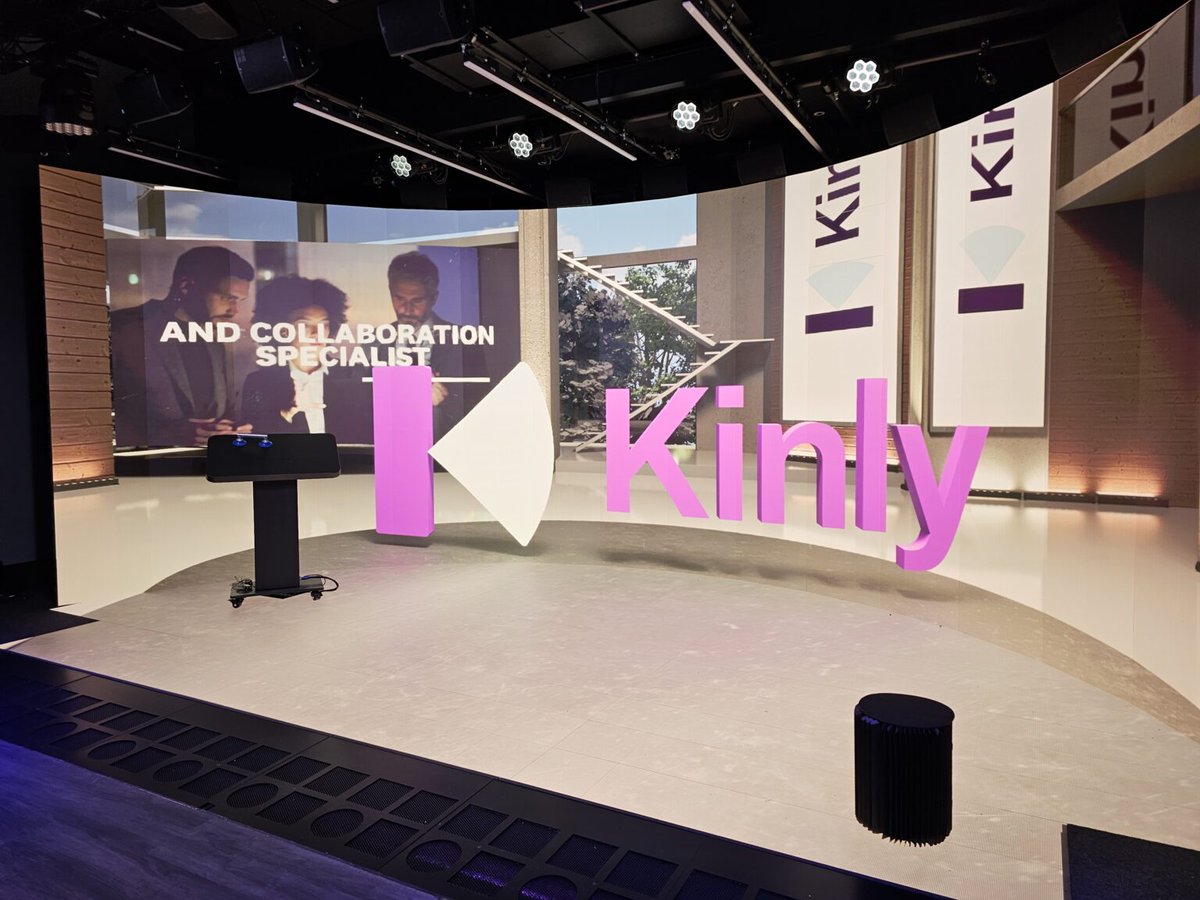 Installation tweet media