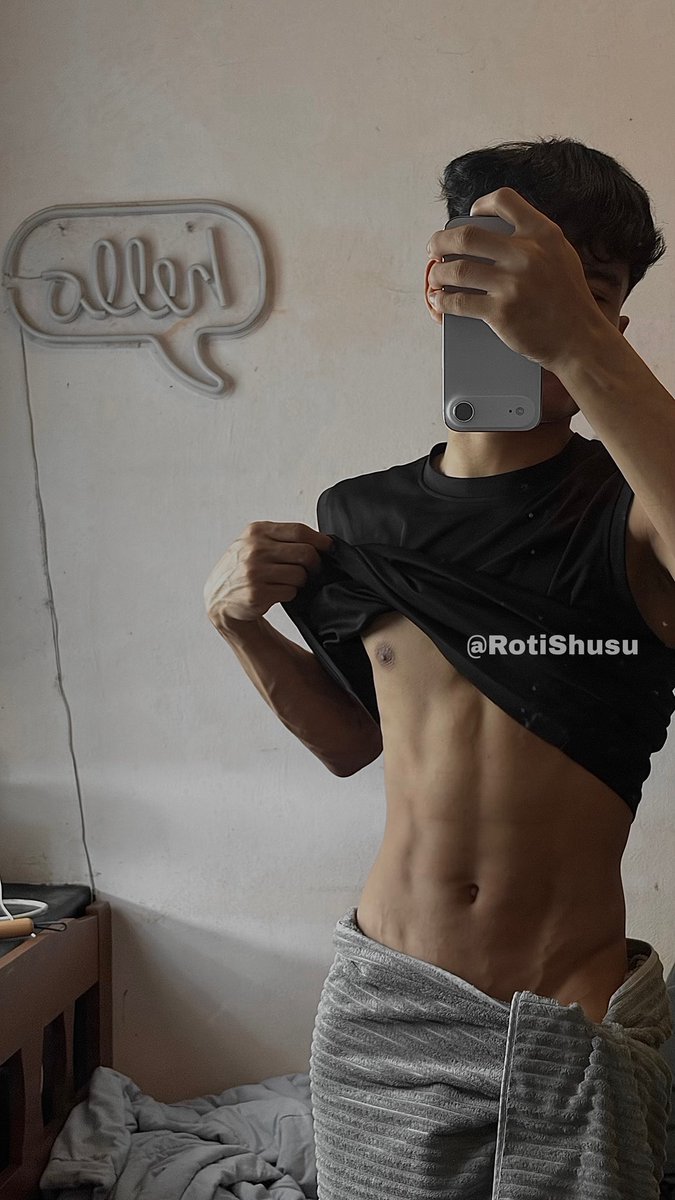 Roti Susu 🥛 tweet media