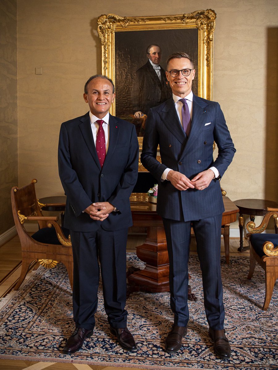 TPKanslia's tweet photo. President of Finland @AlexStubb received credentials from the new Ambassador of Peru, Jorge Renato Reyes Tagle. https://t.co/At1sENbe1v