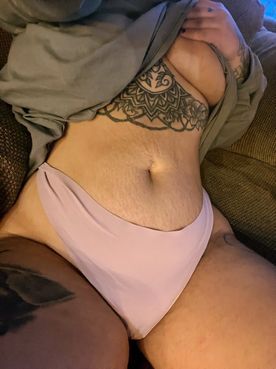 Jillian juggs😈 💦 lactation on fansly🥛 tweet media