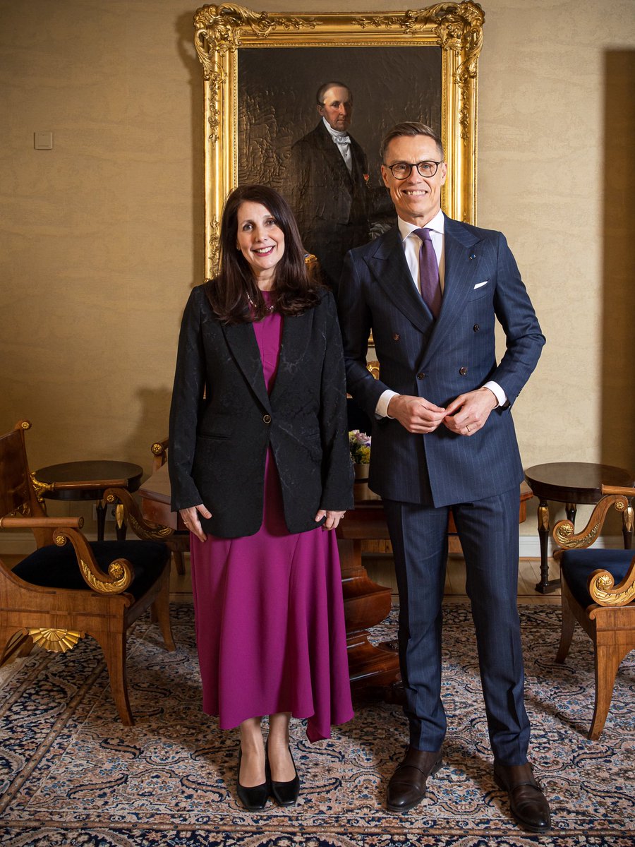 TPKanslia's tweet photo. President of Finland @AlexStubb received credentials from the new Ambassador of Uruguay, Patricia Benítez Lima. https://t.co/rK42USEiQZ