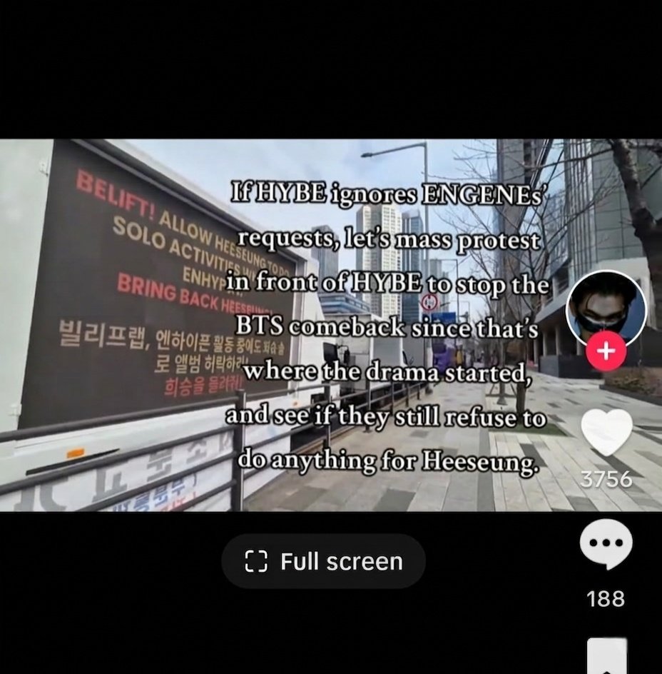 มันเลยเถิดขนาดที่ว่า เอนจีนอต.จะชวนกันหยุดประท้วงให้ฮีซึงกลับมาเพราะค่ายยังเงียบ เปลี่ยนไปประท้วงหน้าตึกไฮป์ให้ยกเลิกการคัมแบ็คของบังทันแทนอะค่ะ คืออีเอนจีนเป้นควยไร การคัมแบ็คของบังทันเกี่ยวไรกับการที่ศลป.มึงจะอยู่หรือออกวง อีจองด่าเมื่อวานว่าไอพวกเหี้ยยังน้อยไป อีจัญไรพวกนี้