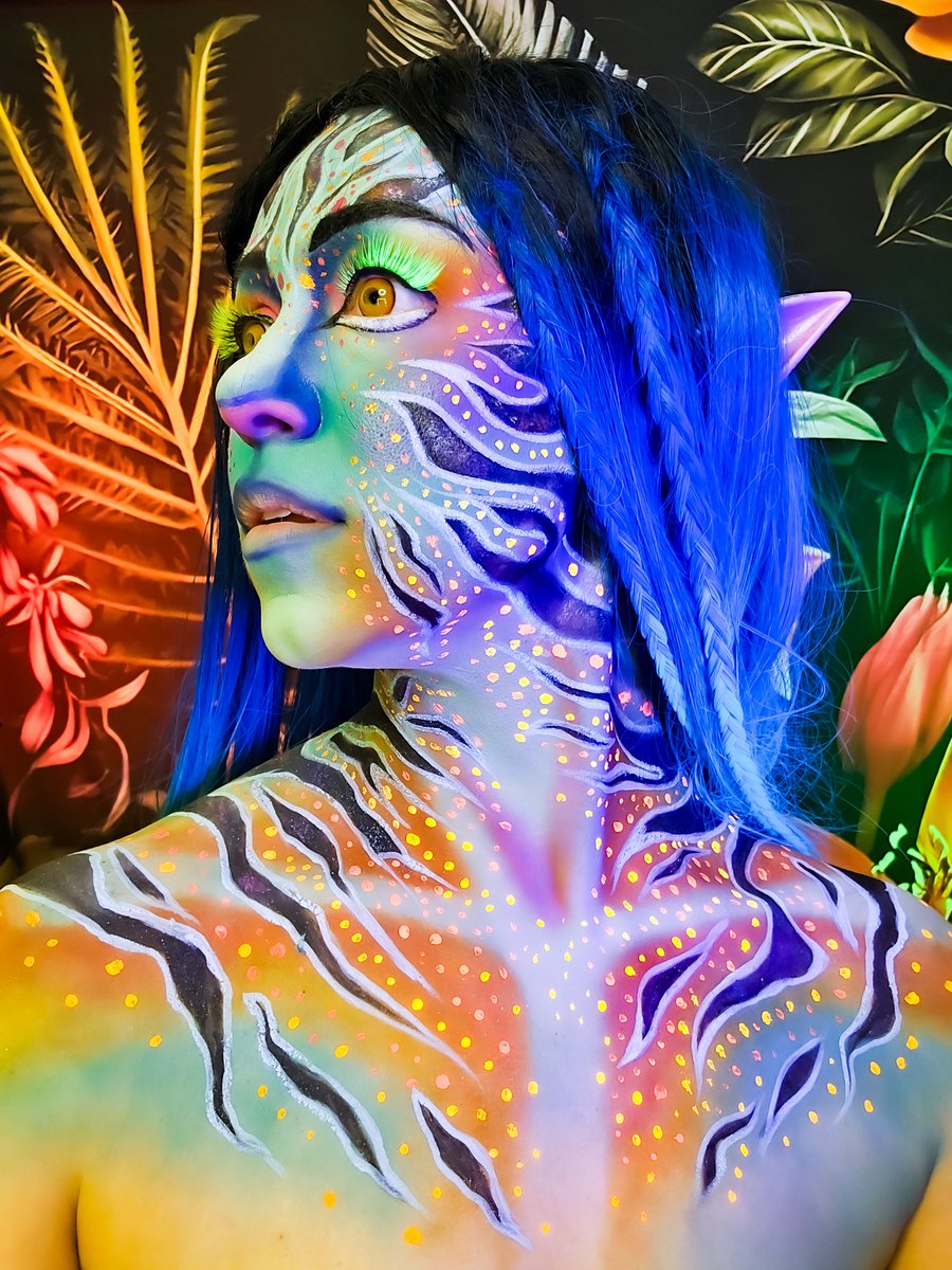 RoseiQuartzOfficial tweet media