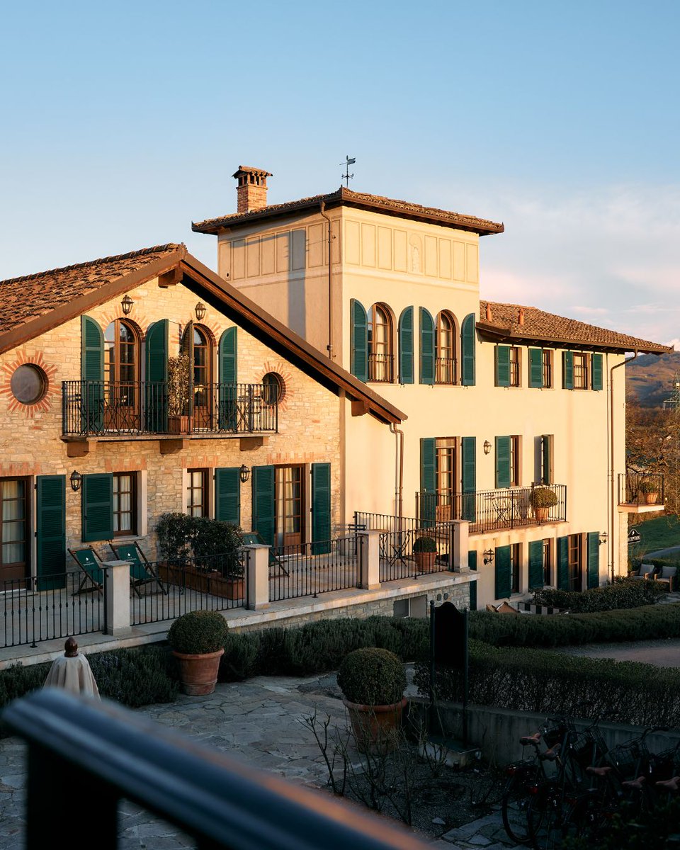 HIP Hotels tweet media