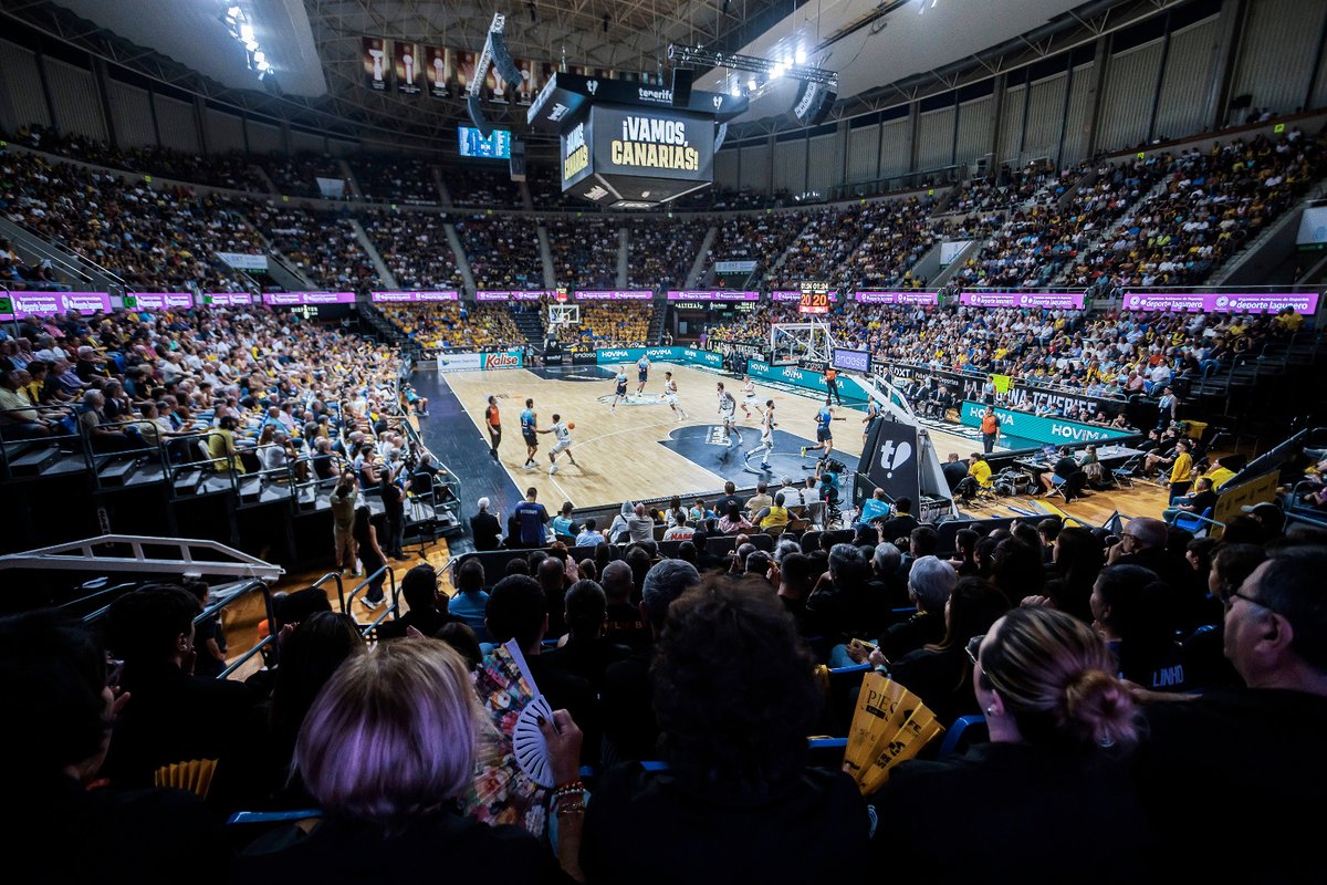 ¿Te gustaría ver GRATIS el partidazo entre el <a href="/CB1939Canarias/">La Laguna Tenerife</a> y <a href="/valenciabasket/">Valencia Basket Club</a> del sábado en el Santiago Martín? 😉

Haz rt a esta publicación, sigue la cuenta @radiomarcatfe y entra en el sorteo de entradas. 🏀