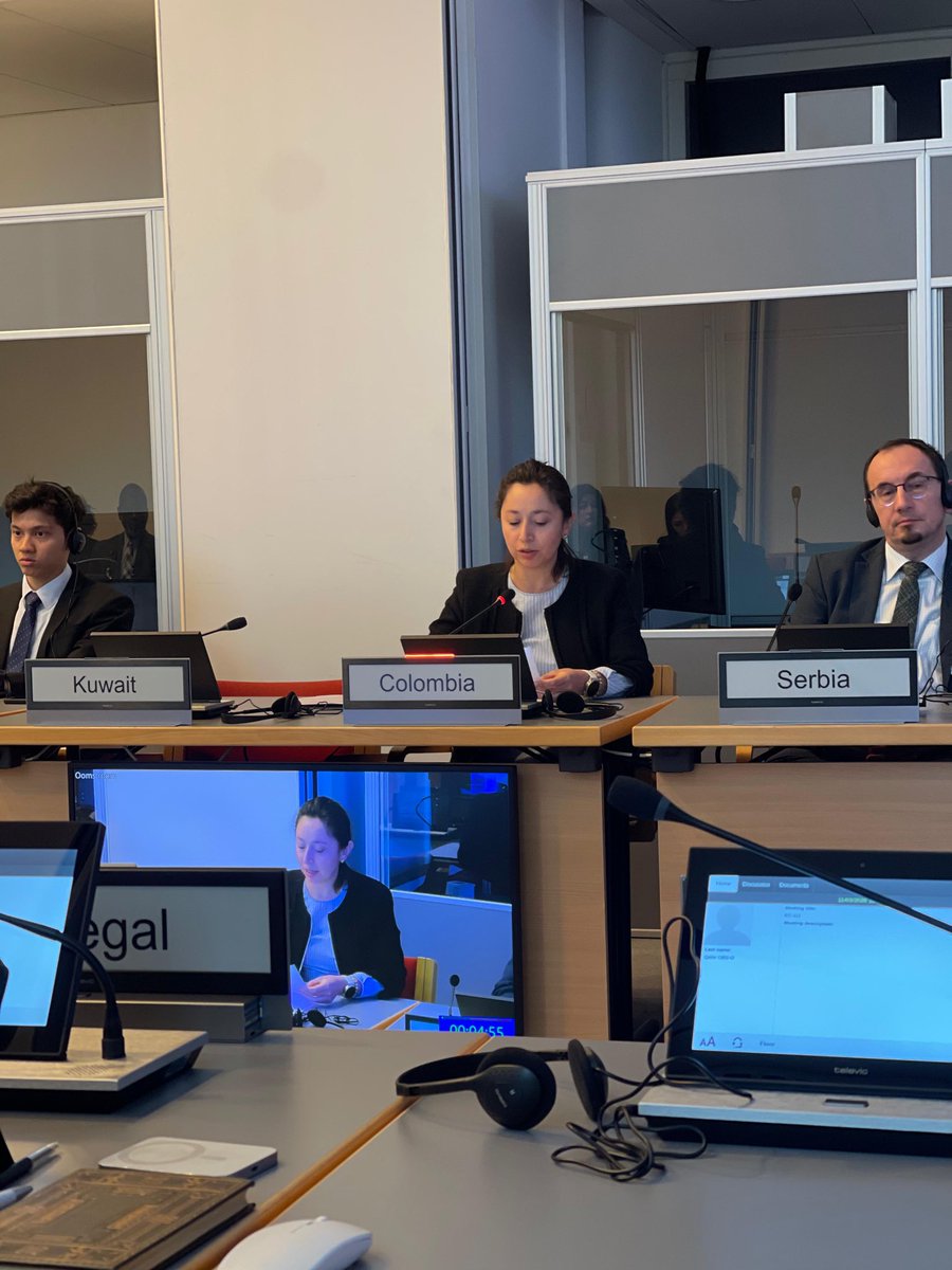 Embajada de Colombia en Países Bajos tweet media