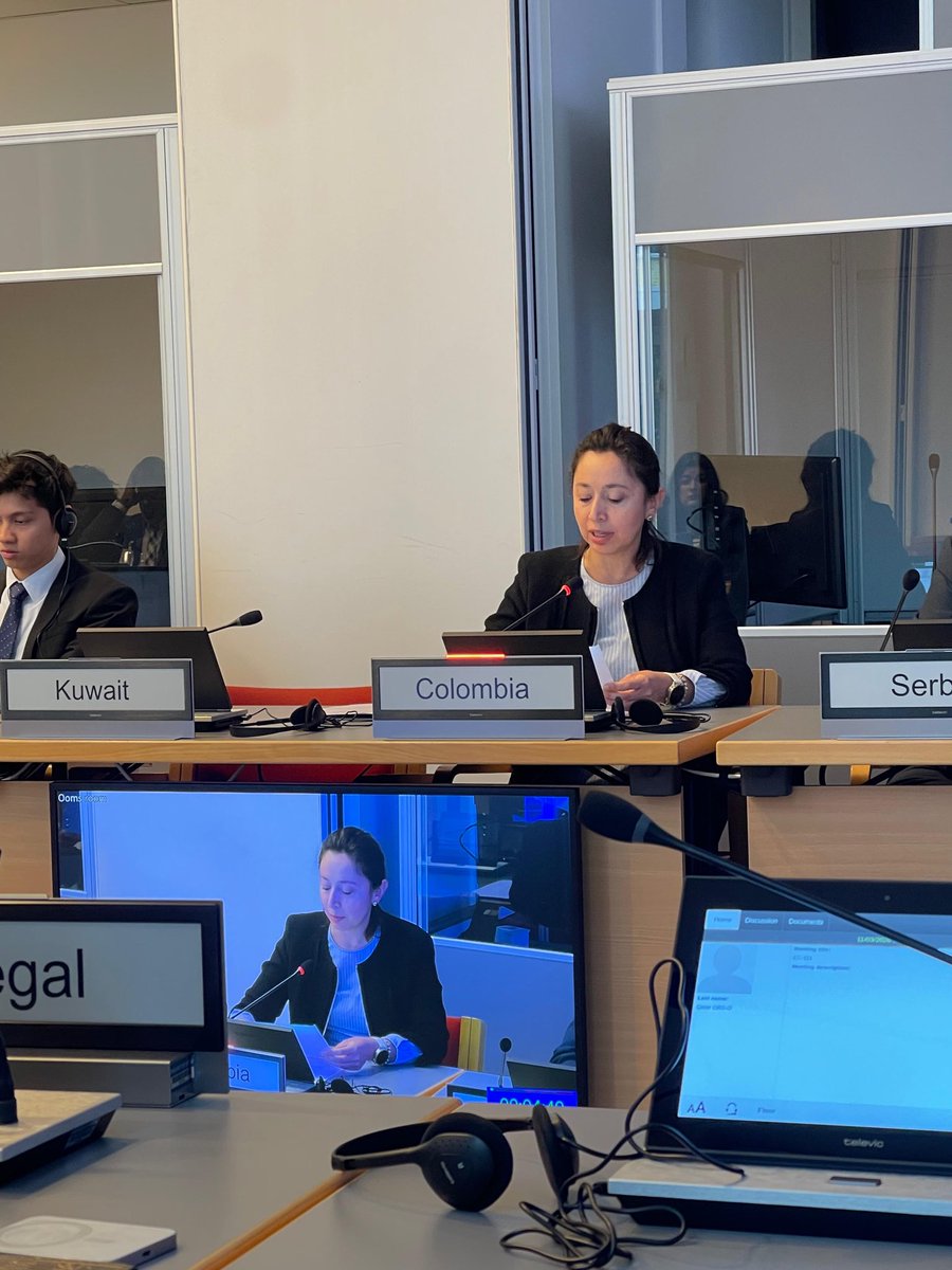 Embajada de Colombia en Países Bajos tweet media