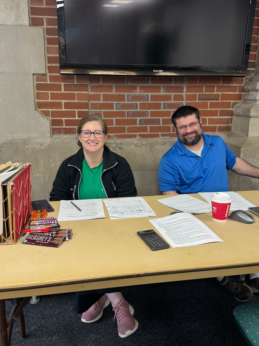 The John Marshall Fellowship Leadership team are looking for some COS Students to volunteer in a brief observational study on the 2nd Floor lobby of the Science Building. 
Available times in Science Building Lobby:
Thursday 10:30-1:30 pm and 3-4 pm
or Email mcbrides@marshall.edu
