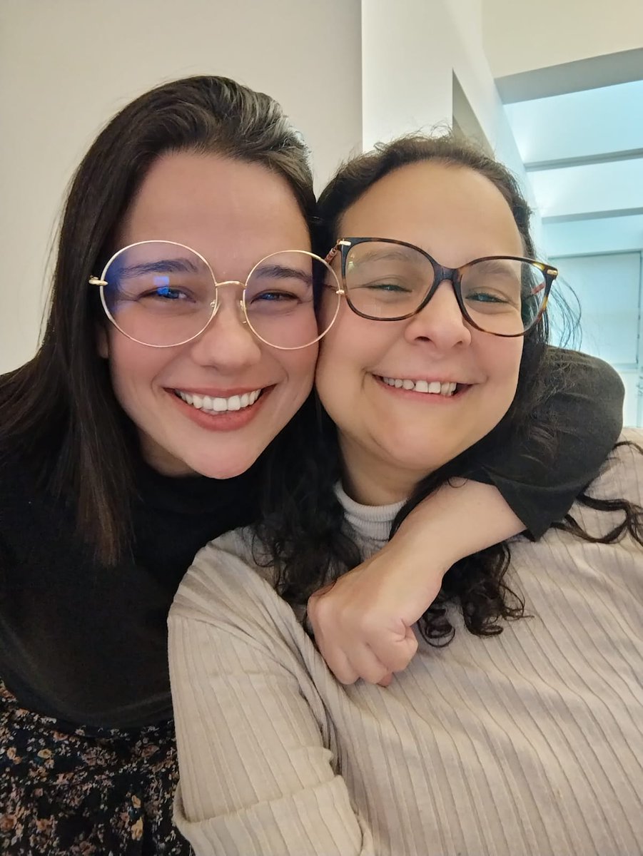 daniirabeloo's tweet photo. Rolou aquele abraço e boas risadas. Eu amo uma Dora Aventureira e nem é meme ❤️❤️❤️❤️
O Twitter me trouxe boas pessoas 🤌🏽 depois de 10 anos mais ou menos, cá estamos 💞
@felinahermetica https://t.co/75AOHgwnV1