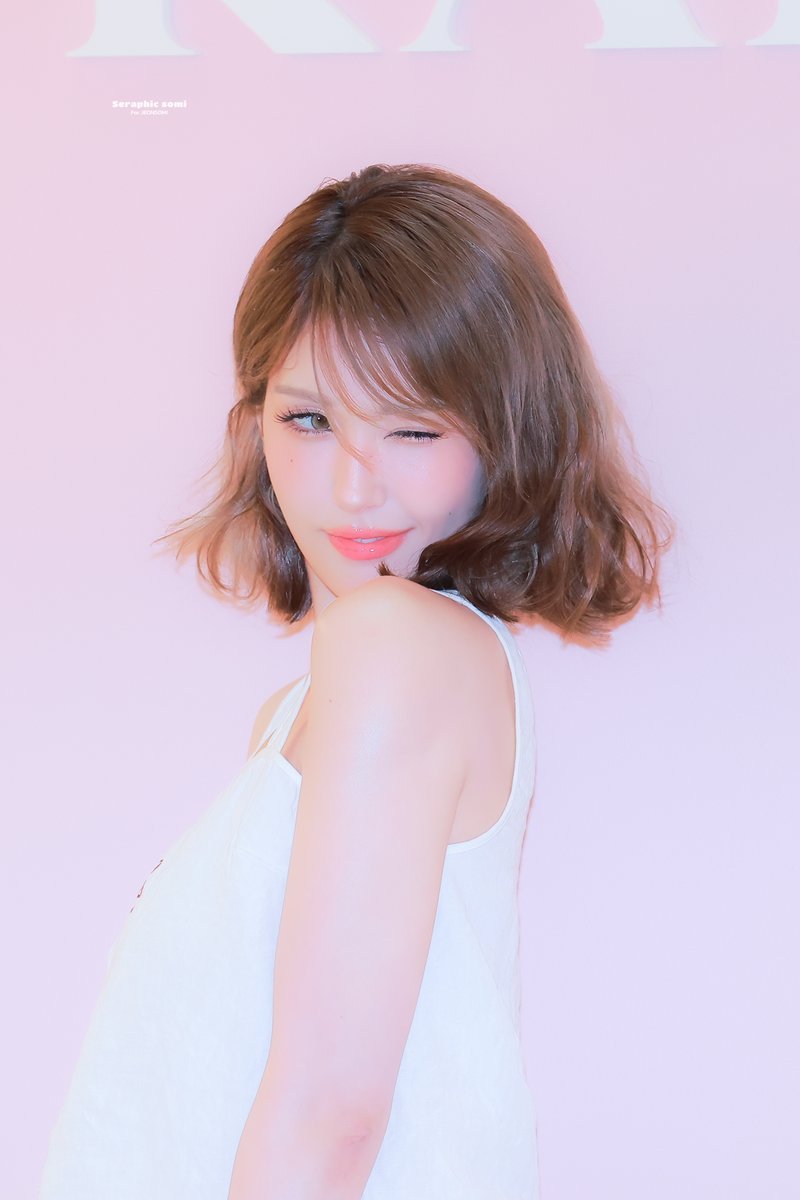 𝐒𝐞𝐫𝐚𝐩𝐡𝐢𝐜 𝐬𝐨𝐦𝐢 tweet media