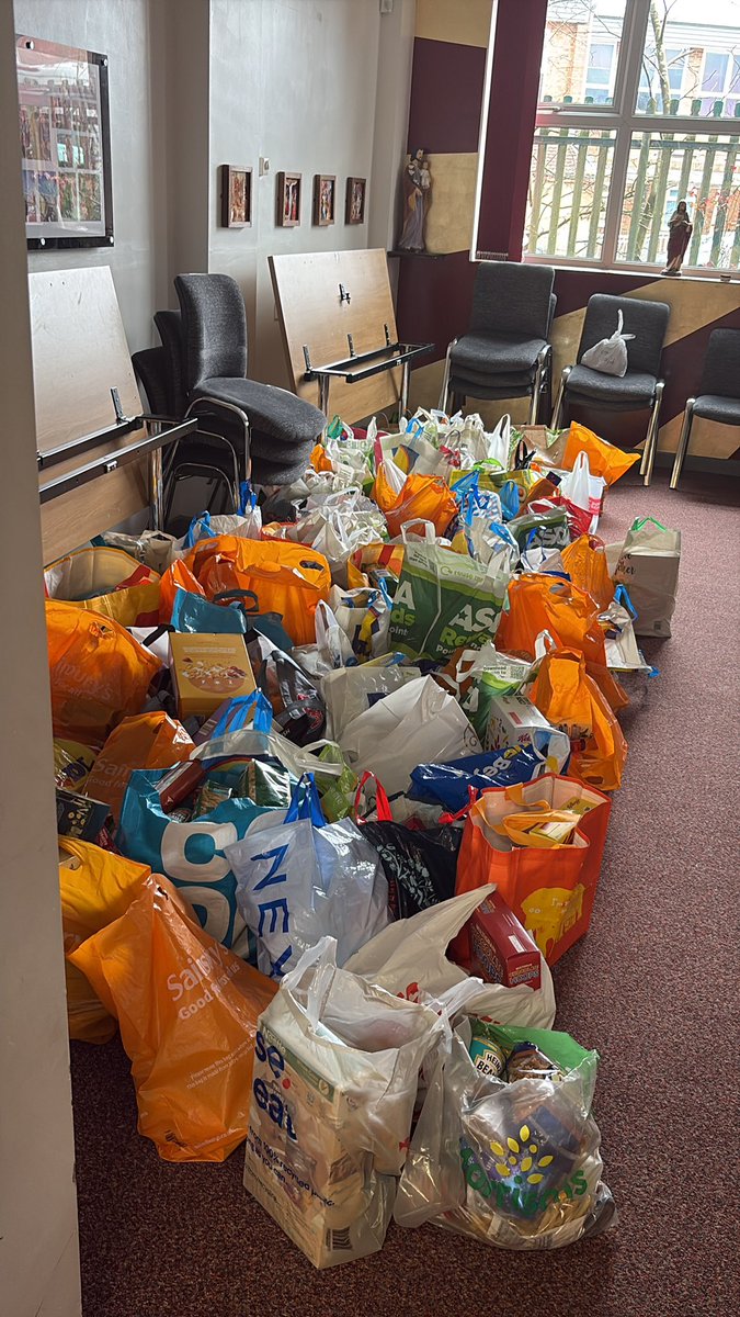 St Dunstan’s Primary 🧡 tweet media