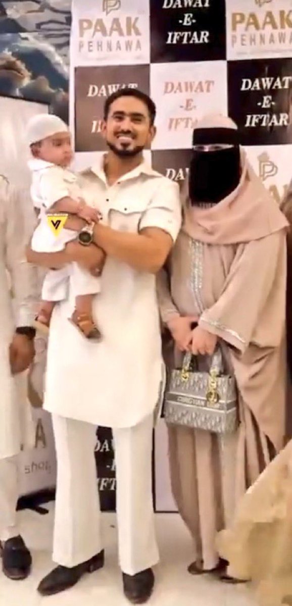 Radharamn Das राधारमण दास tweet media