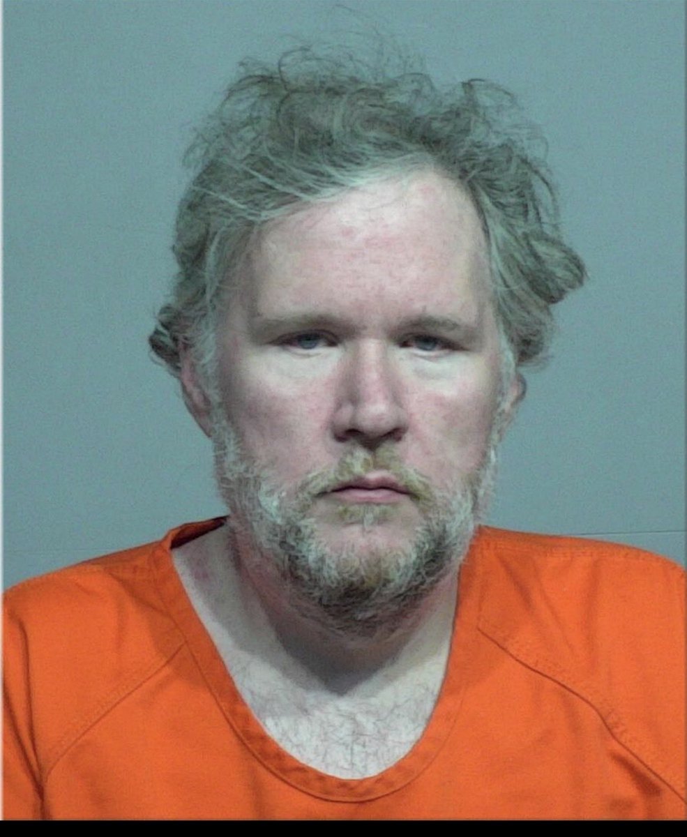 Stevie Lew tweet media