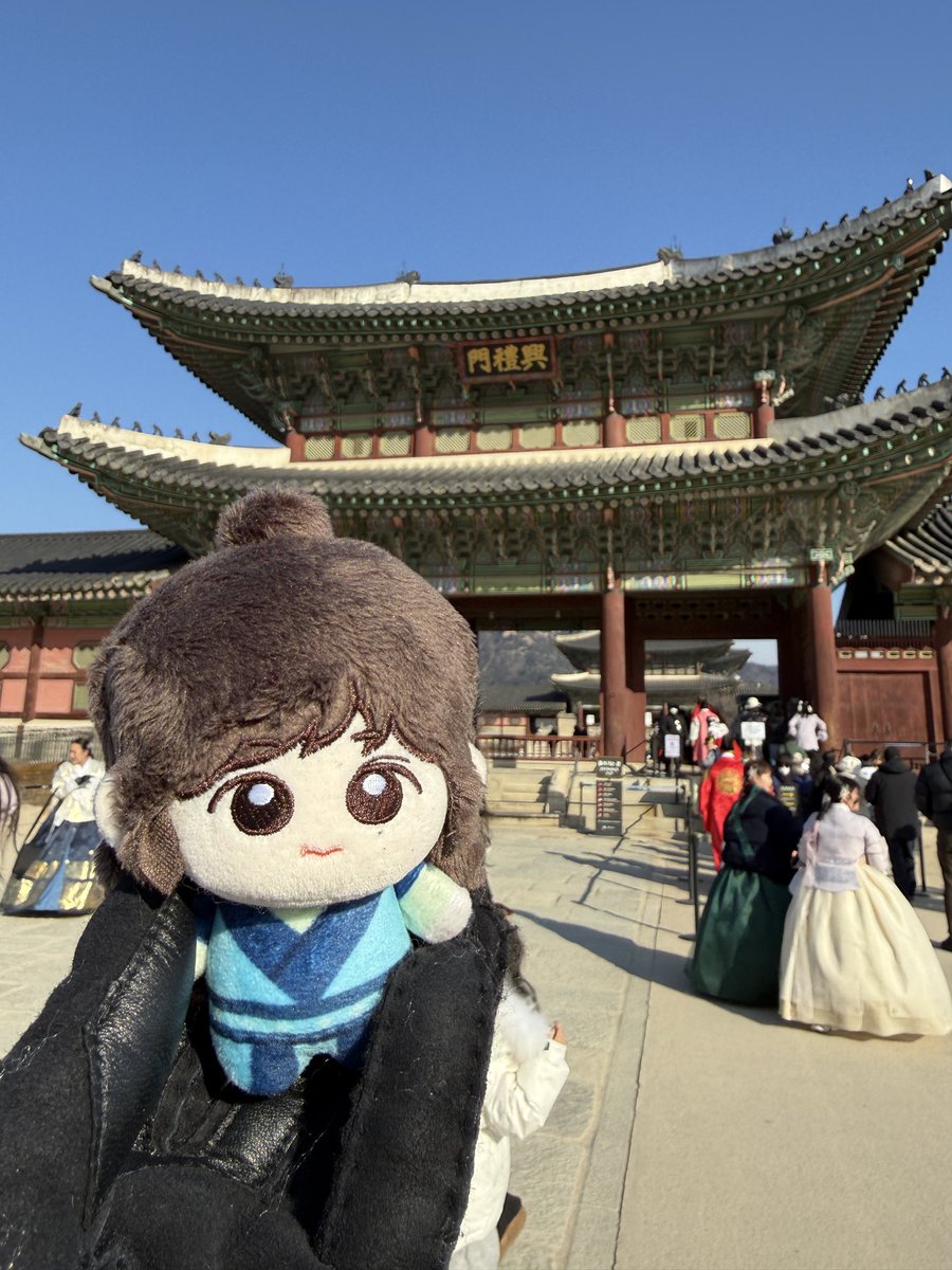 そういえば、Type非見に行った時にハンソン連れて景福宮に行ってきたよ✨