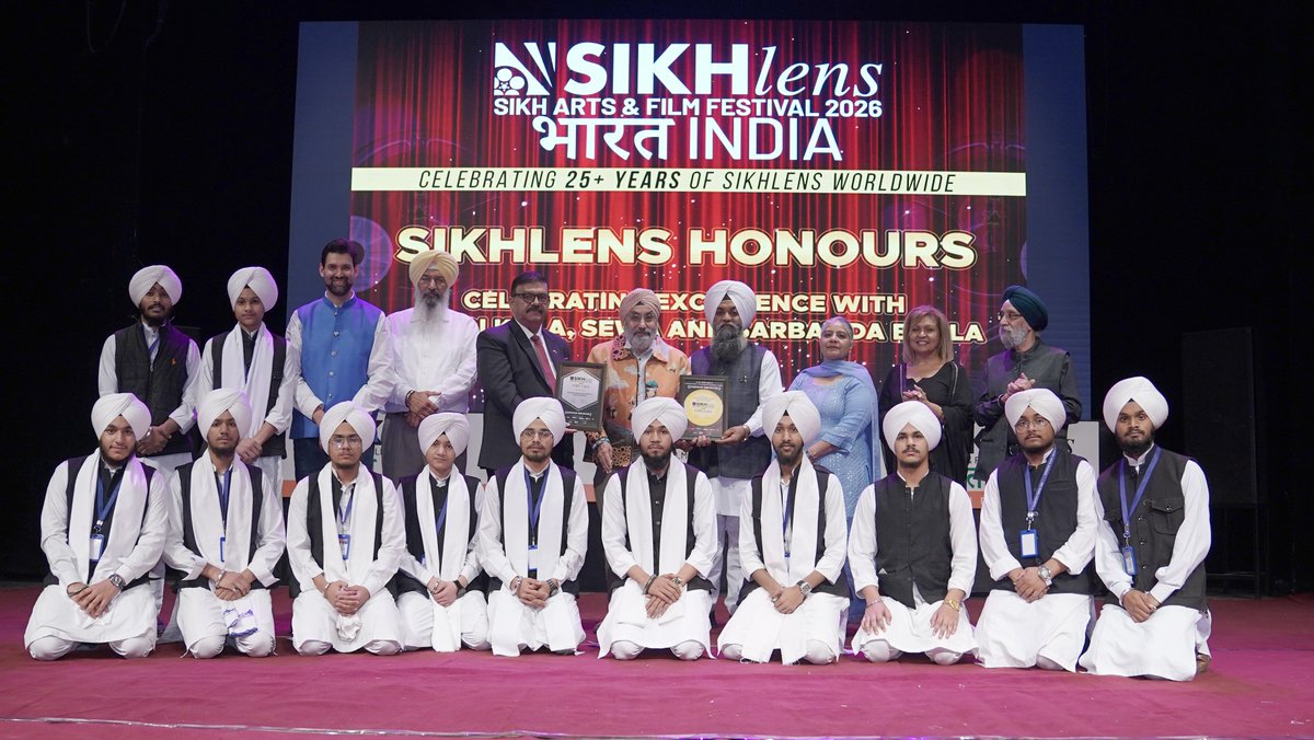 pinakamediawork's tweet photo. Official Pictures #SikhlensHonors #SikhlensIndia2026 
Post 63 - Issued on March 12, 2026 
Special Honour to the Team of Sri Guru Granth Sahib Vidya Kender. New Delhi.

#PinakaMediaworks #Sikhlens #SikhlensIndia #SikhlensBharat https://t.co/QQeuv4ucCt