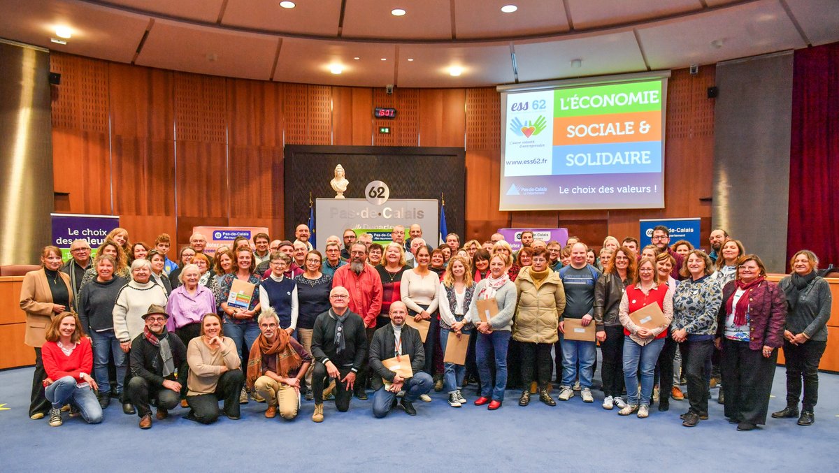 pasdecalais62's tweet image. 🙋Candidat au 𝐁𝐮𝐝𝐠𝐞𝐭 𝐂𝐢𝐭𝐨𝐲𝐞𝐧 du Département ? Vous pouvez encore vous inscrire
Vous avez un projet portant les valeurs de l'Économie sociale et solidaire (#ESS) : participez aux comptoirs à initiatives citoyennes pour préparer votre dossier
ℹ️ f.mtr.cool/xltbecdehv