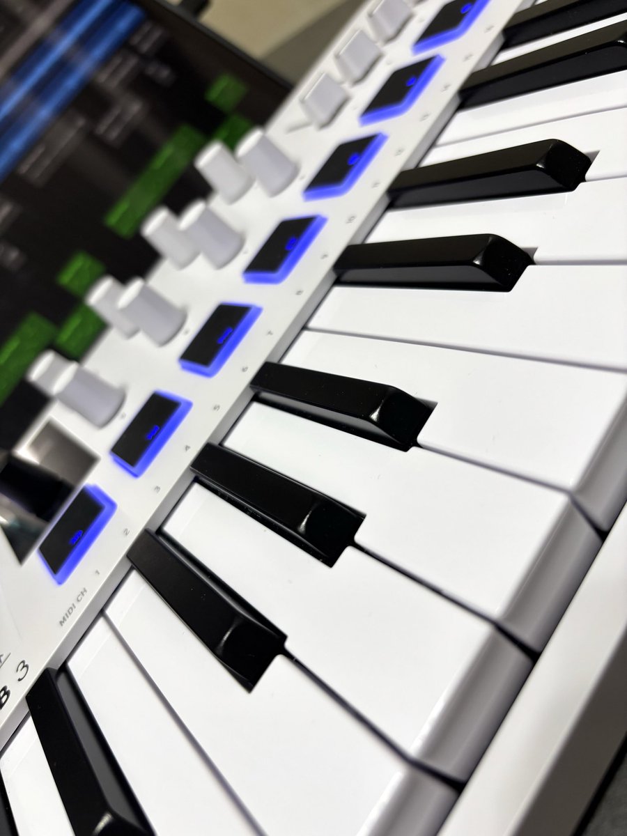 ねるね@6/21(日)阿波座BIGJACK fripSideコピーバンドphase2.5 tweet media