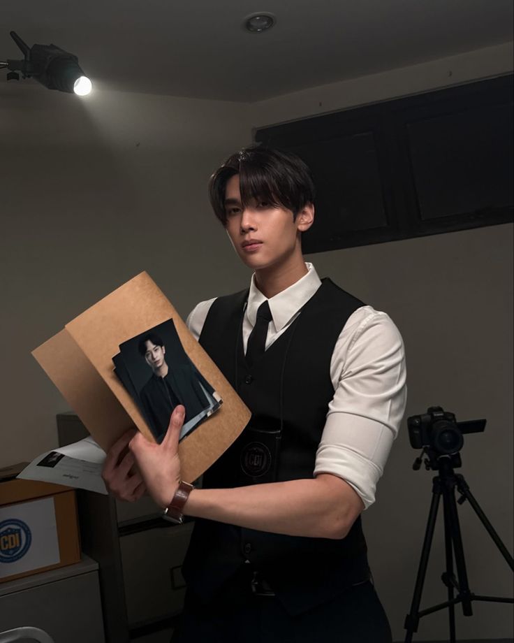 enzeonnaz_'s tweet photo. — Kiss of a Killer
#joongdunk AU - full narrative 

Dalam operasi penyamaran, seorang agen muda Federal Bureau of Investigation harus mendekati tersangka pembunuh pekerja seks. Segalanya terkendali sampai perasaan mulai tumbuh di antara mereka. https://t.co/WW3ikccvml