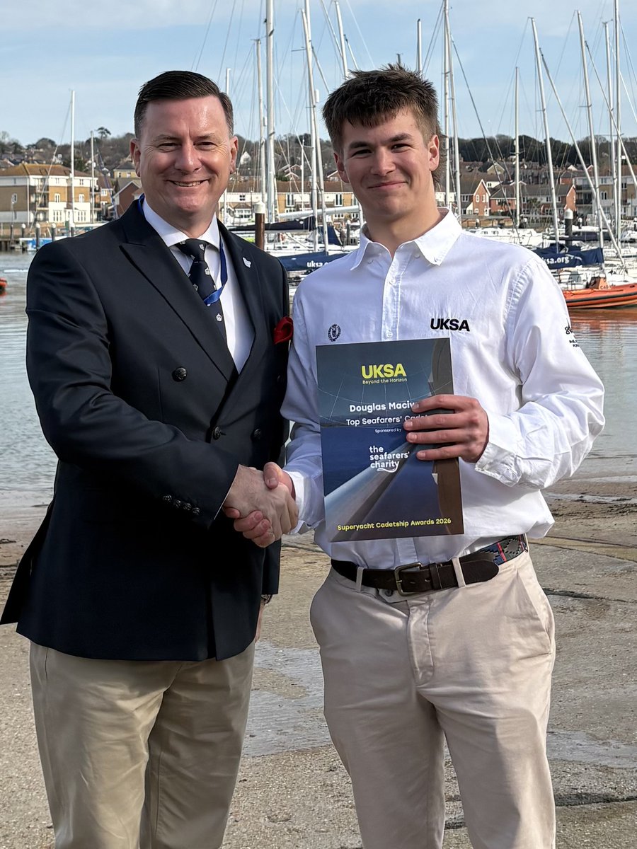 Seafarers_KGFS's tweet image. Celebrating the next generation of #seafarers! 🙌

Our Chair @ShippingButters recently attended the Superyacht Cadetship graduation at UK Sailing Academy, where we recognised Top Cadet Dougie Maciver.

Read More 👇
theseafarerscharity.org/news/the-seafa…