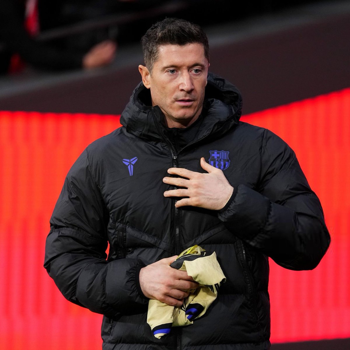 Vibes Foot tweet media