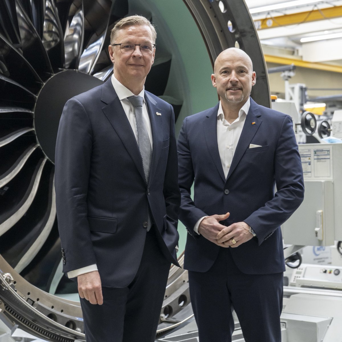 Alexander Hoffmann tweet media