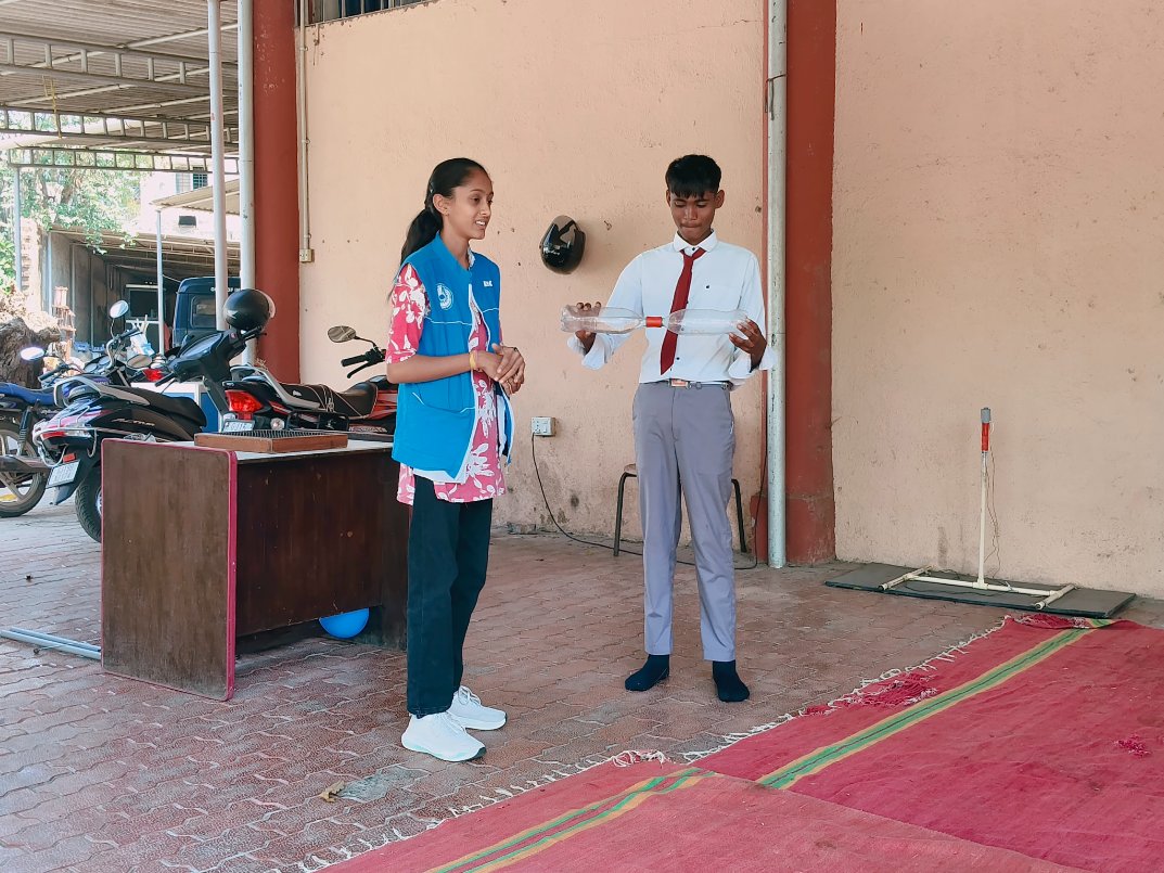 DSCDharampur's tweet photo. Students of Sarvajanik Vidyalaya, Eklera participated in an engaging #ScienceDemonstrationLecture at @DSCDharampur a unit of a unit of @ncsmgoi @MinOfCultureGoI, exploring scientific concepts through interactive experiments that made learning both exciting and meaningful. https://t.co/NBNRTxhtgG