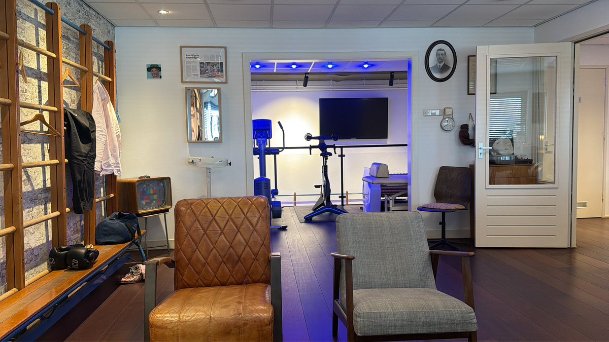 joskeijsper's tweet image. Zijn we weer! Nog een beetje stram in de benen van het padel van gisteravond maar desondanks  klaar voor een uurtje knallen. #personaltraining #trosfit #Alkmaar #blijvenbewegen #parkinson