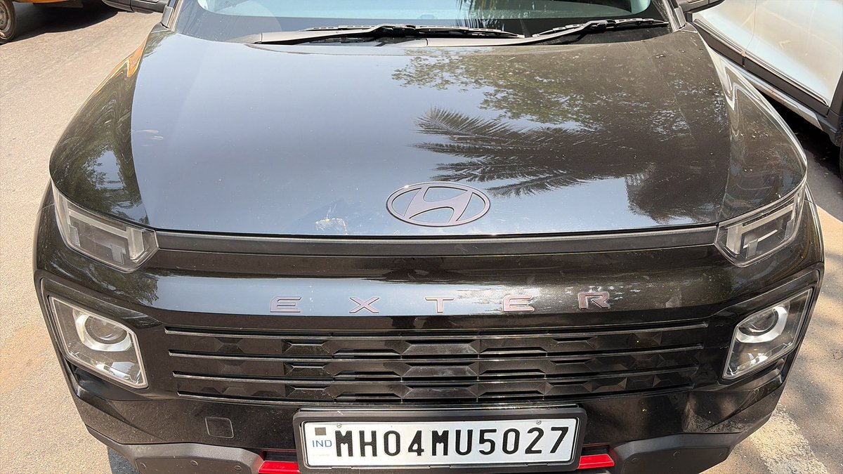 Extremely disappointed with the service from Wada Hyundai Service Center.
A month ago I gave my car for multiple issues. While taking delivery, I noticed a sticky chemical-like substance on the bonnet. I assumed it would wash off later, but it has actually started removing the