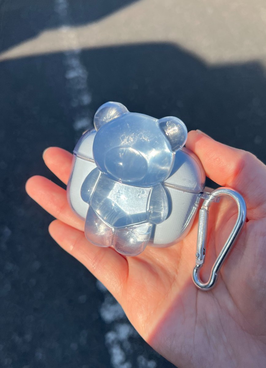 フライングタイガーの グミベアAirPodsケース🧸