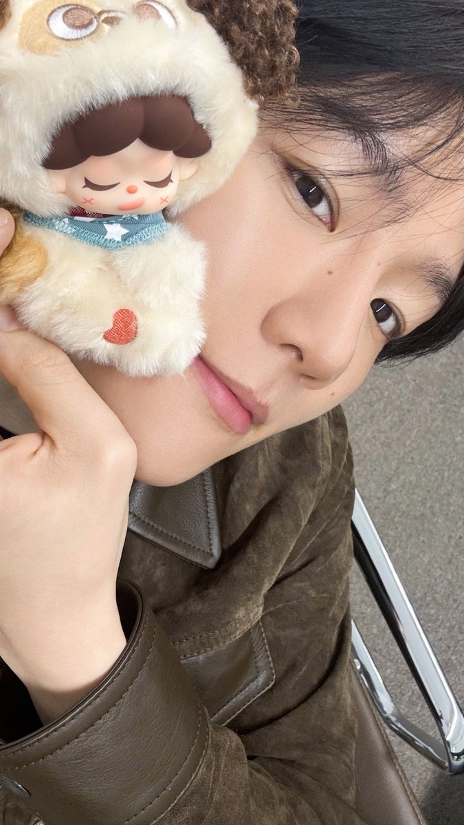 BAEKHYUN WORLD tweet media