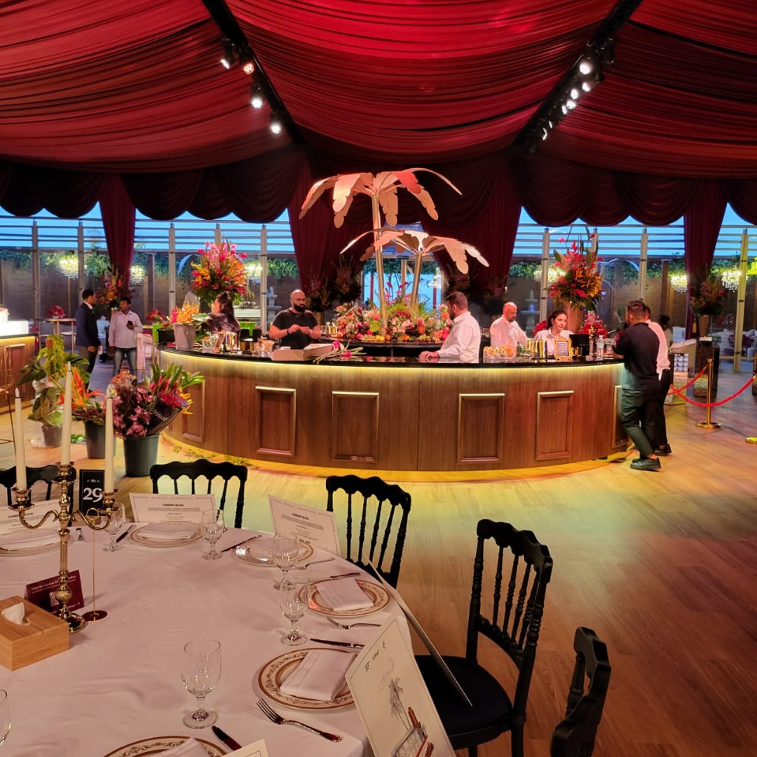 almarwaevents's tweet image. تجهيز خيمة لعشاء VIP في Carbone Beach Qatar: ثريات، ستائر فاخرة، مسرح وتشغيل.

VIP dinner event tent setup at Carbone Beach Qatar.
Stage operation, lighting &amp;amp; on-ground coordination

🌐almarwaevents.com

#AlMarwaPartiesAndEvents #DohaEvents #EventManagement