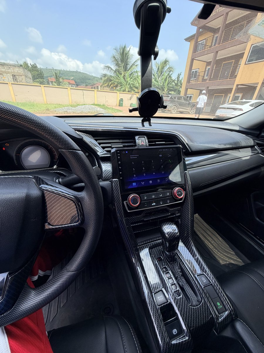 Quamefly's tweet photo. 2017 Honda Civic Type R. 
Fully loaded. 
Freshly cleared. 
Available for sale 
☎️+233241262799

https://t.co/sDkgLxml8A https://t.co/4NJL1uBbAy