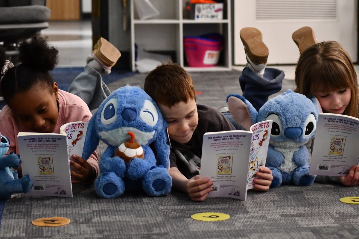 myLSPS's tweet image. 📖 Seeing our halls filled with book characters, comfy readers, and school spirit reminds us just how powerful—and FUN—reading can be: facebook.com/share/p/179dnU…. #myLSPS