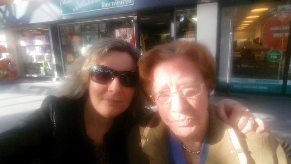 AnitaPeeters's tweet photo. 't lijkt zolang geleden jij en ik wij samen. Nu de zon schijnt zou ik zo graag met jou gaan wandelen lekker Genieten winkelen kletsen snoepen! Jij wordt zo gemist hier. In gedachten en in mijn ♡ ben je er altijd bij #loveya #missya #missus #tothemoonandbeyond #jijenik #wijsamen https://t.co/0cVwNEQbtn
