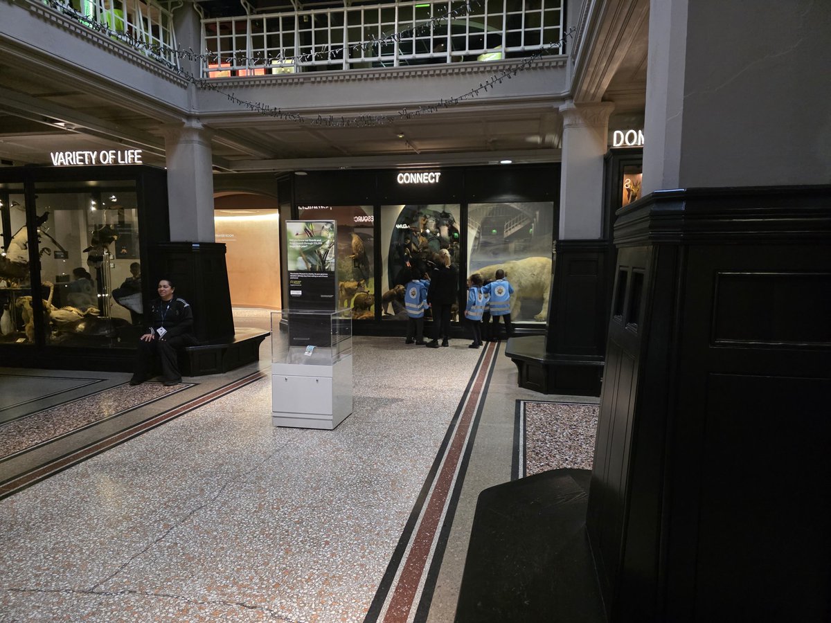 Gaskell Readers tweet media