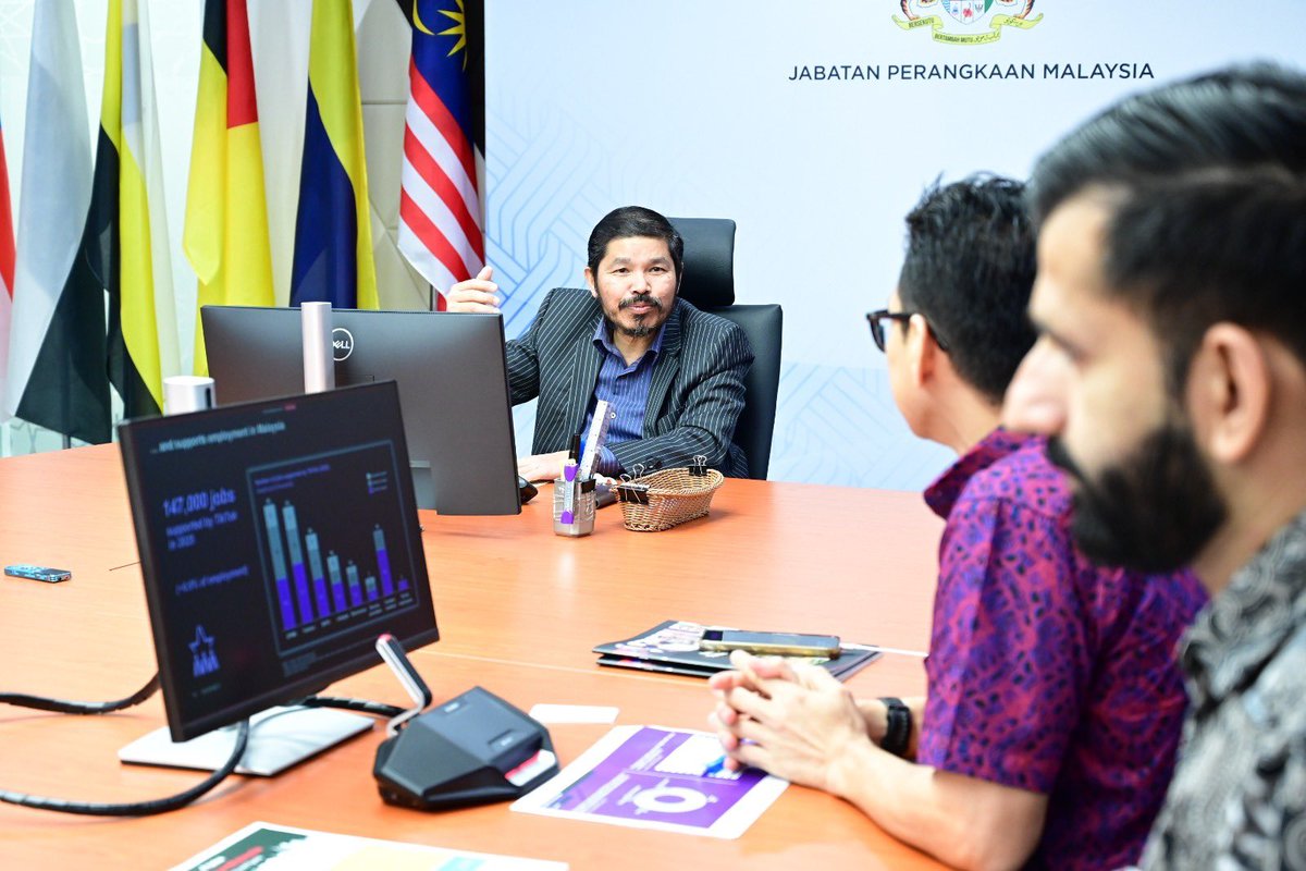 Balance of Payments (DOSM) tweet media