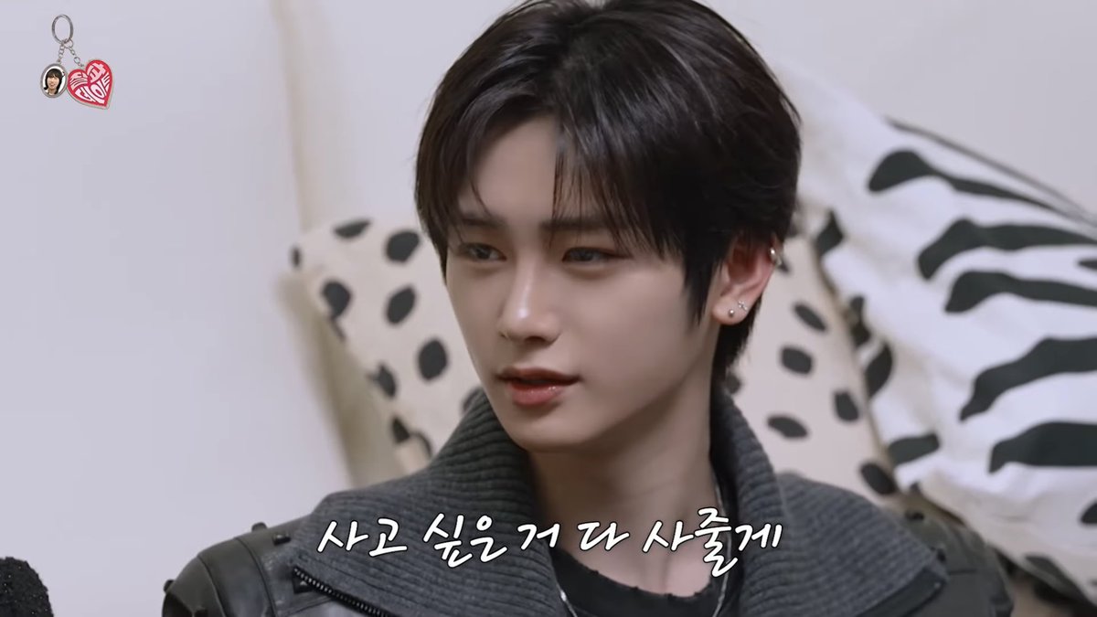 anxntaku's tweet photo. #여자들아이런남자만나라 https://t.co/62wSJ8Gwd2