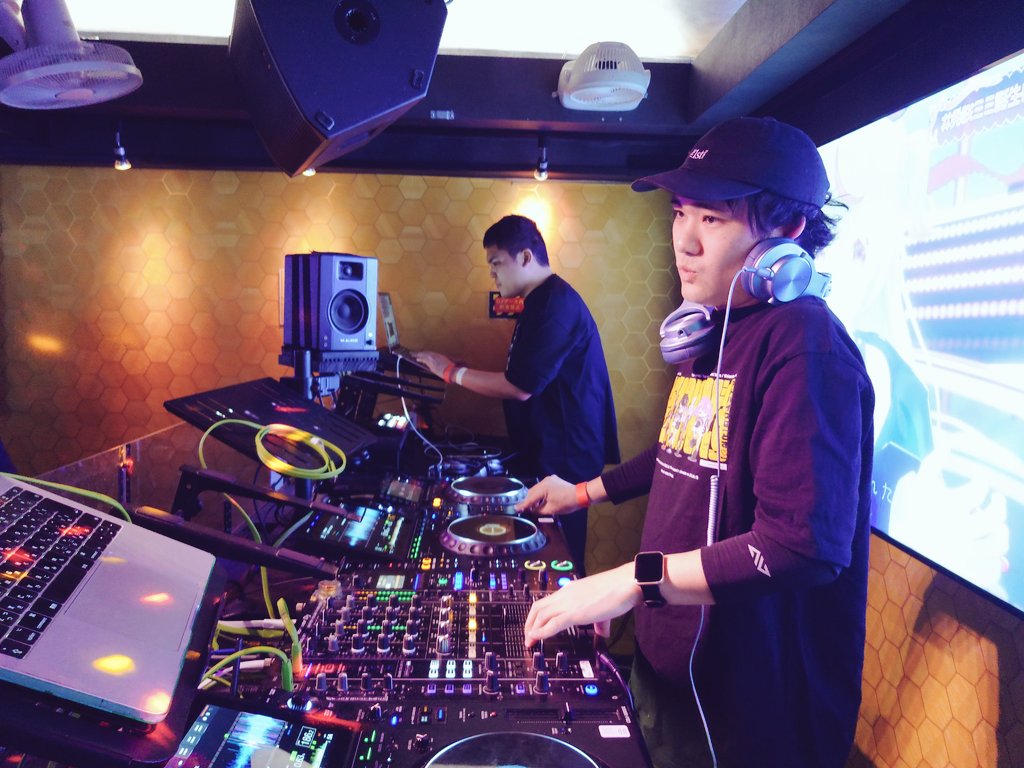 Laぶい tweet media