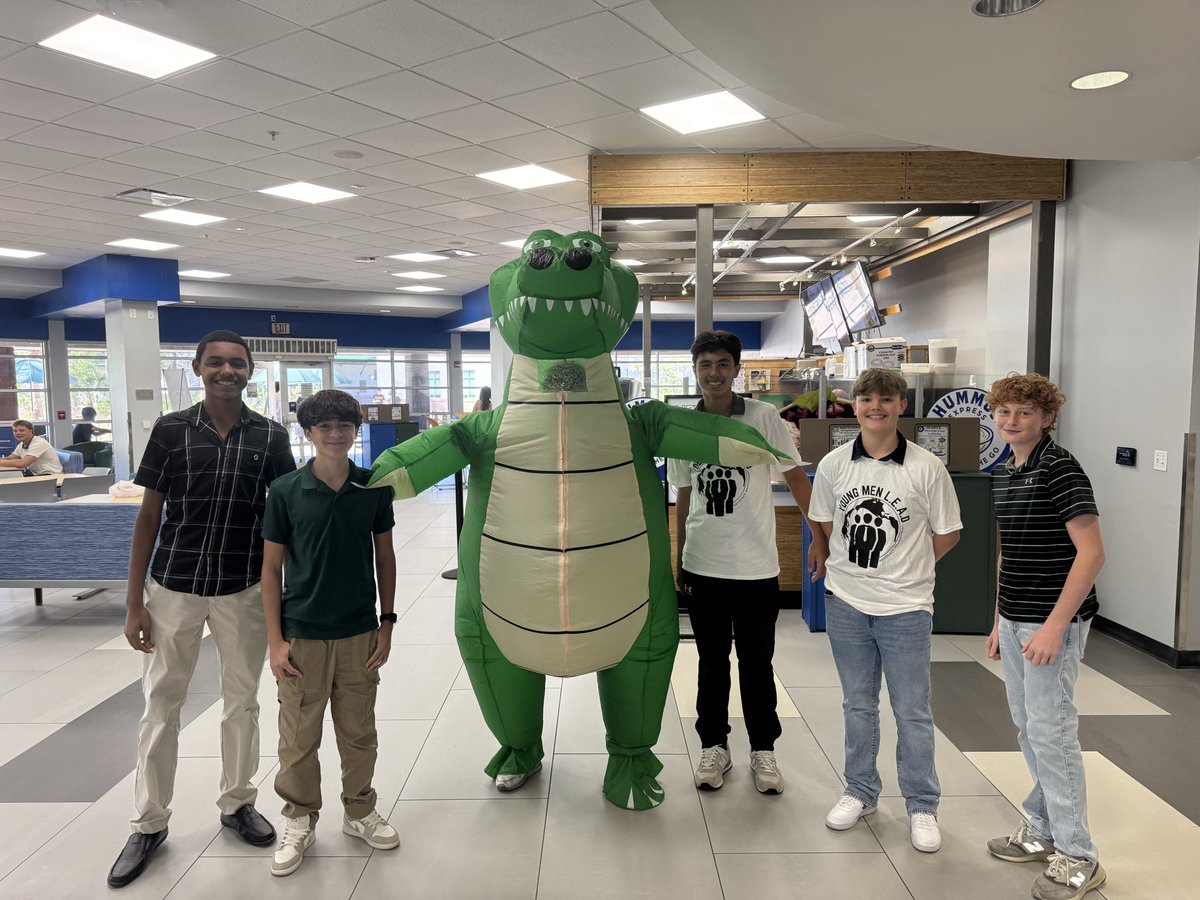 TMStigersharks's tweet photo. We had an amazing time at the 5th Annual Young Men L.E.A.D. Summit hosted by the @FoundationLCPS! Our students had a great time learning about leadership, education, and personal growth. Thank you so much and shoutout  to @fgcu for hosting the event! 🦅💚💙 https://t.co/bJZb6vllBL