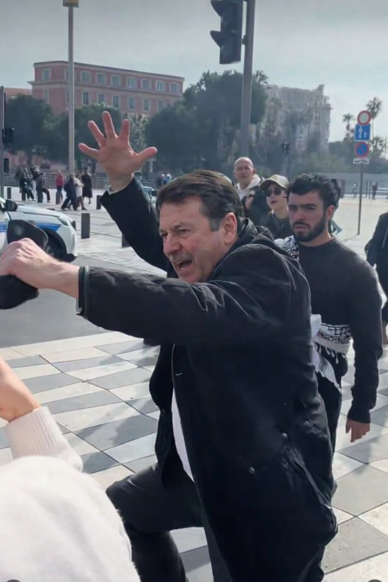 <a href="/Poulin2012/">Alexis Poulin</a>